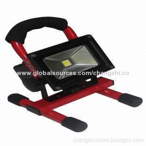 LED Floodlight with 85 to 265V AC Input Voltage